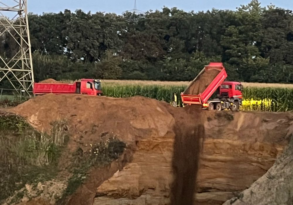 PHOTO-2025-04-21-16-00-32